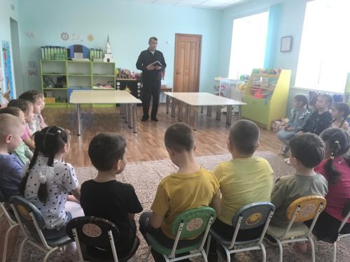 Балалар бакчаларында сабыйлар һөнәр үзләштерә