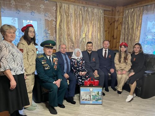 Маңгай тире түккән буынга медаль бирәләр