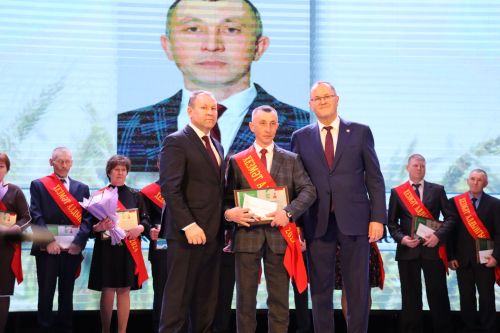 Районыбызда бик зур чара — алдынгылар слеты булып узды