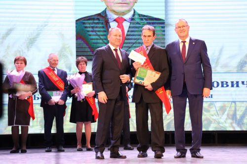 Районыбызда бик зур чара — алдынгылар слеты булып узды
