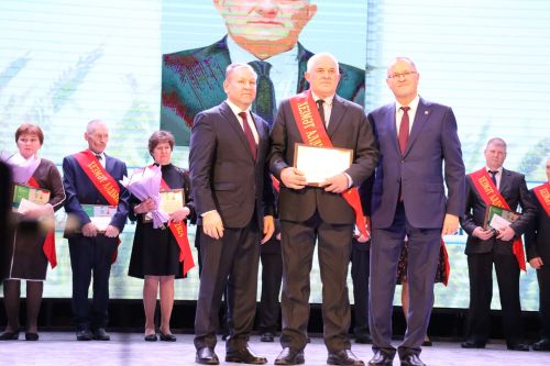 Районыбызда бик зур чара — алдынгылар слеты булып узды