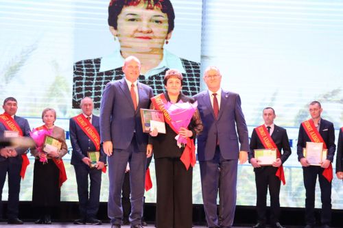Районыбызда бик зур чара — алдынгылар слеты булып узды