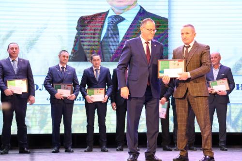 Районыбызда бик зур чара — алдынгылар слеты булып узды