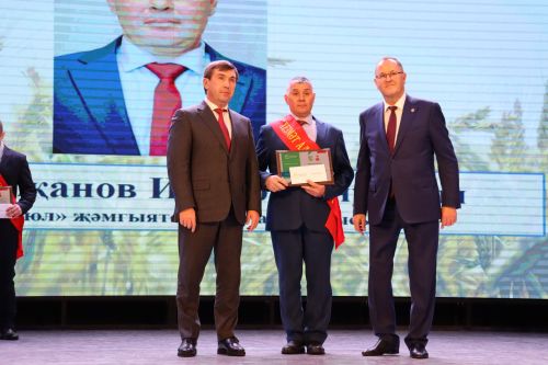 Районыбызда бик зур чара — алдынгылар слеты булып узды
