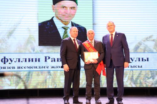 Районыбызда бик зур чара — алдынгылар слеты булып узды