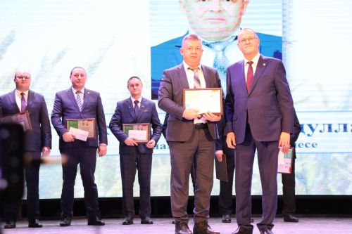 Районыбызда бик зур чара — алдынгылар слеты булып узды