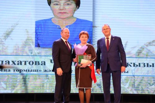 Районыбызда бик зур чара — алдынгылар слеты булып узды