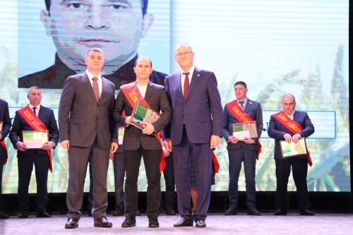 Районыбызда бик зур чара — алдынгылар слеты булып узды