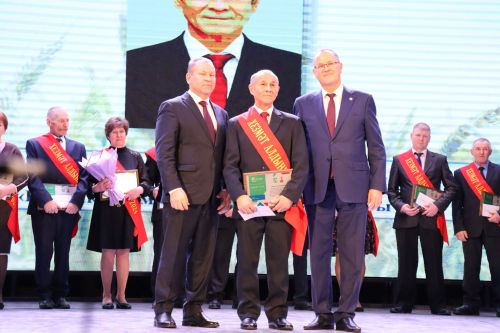 Районыбызда бик зур чара — алдынгылар слеты булып узды