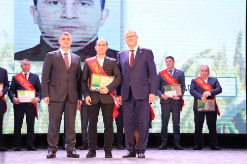 Районыбызда бик зур чара — алдынгылар слеты булып узды