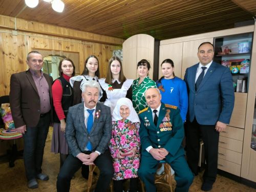 Ачы газапларга түзеп яшәгән