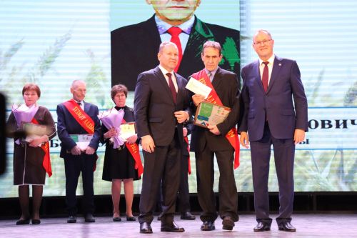 Районыбызда бик зур чара — алдынгылар слеты булып узды