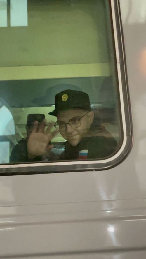 Солдат әнисе яза