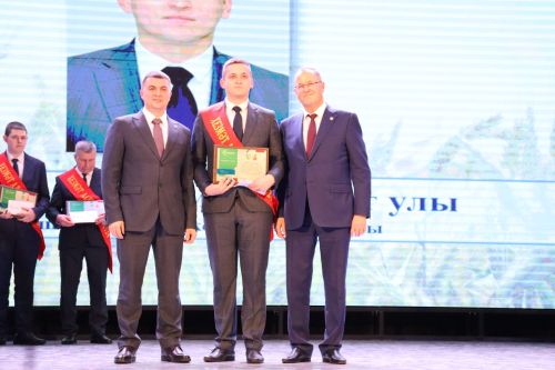 Районыбызда бик зур чара — алдынгылар слеты булып узды
