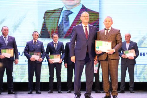 Районыбызда бик зур чара — алдынгылар слеты булып узды