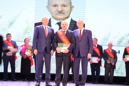 Районыбызда бик зур чара — алдынгылар слеты булып узды