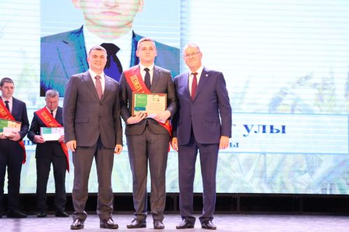 Районыбызда бик зур чара — алдынгылар слеты булып узды
