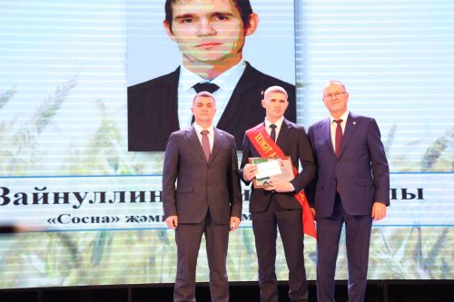 Районыбызда бик зур чара — алдынгылар слеты булып узды