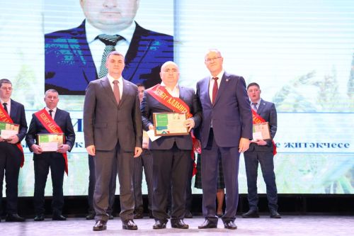 Районыбызда бик зур чара — алдынгылар слеты булып узды