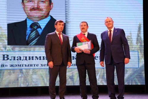 Районыбызда бик зур чара — алдынгылар слеты булып узды
