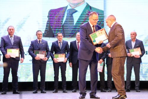 Районыбызда бик зур чара — алдынгылар слеты булып узды
