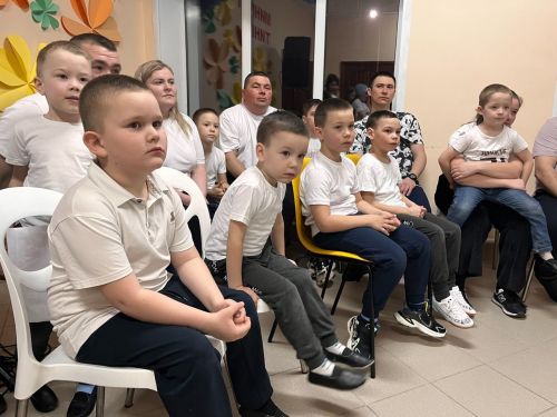 Карадуган балалары әти-әниләре белән «Гаиләле аҗаган»да катнашты