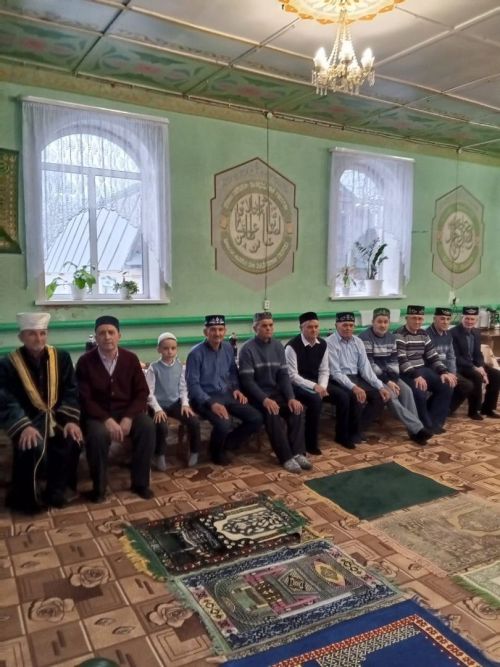 Ринат абый Шәйхуллин гаиләсе ифтар ашы уздырган
