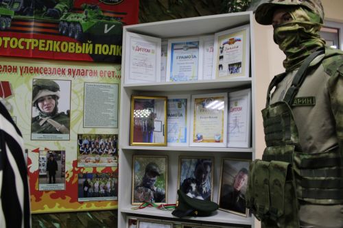 Балтач гимназиясендә Безнең геройларга багышланган музей-почмак оештырылган
