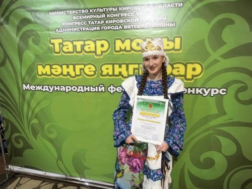 Ризәлә «Уракчы кыз» биюе белән җиңү яулады