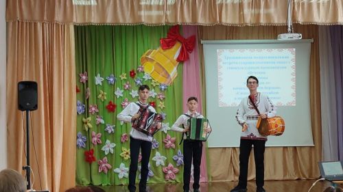 В Ципьинской школе прошел этнофестиваль «Радуга национальных культур»