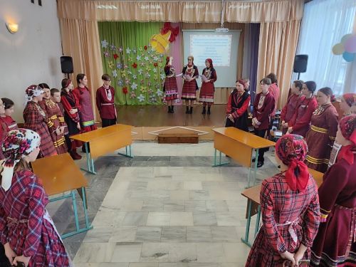 В Ципьинской школе прошел этнофестиваль «Радуга национальных культур»