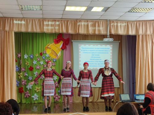 В Ципьинской школе прошел этнофестиваль «Радуга национальных культур»