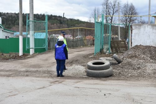 Капка төпләрегездә ниндидер максат белән иске тәгәрмәчләр бар икән, аларны юк итүегез сорала