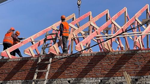 Балтачта барган төзелешләр белән республиканың төп инвестицион-төзелеш идарәсе җитәкчесе танышты