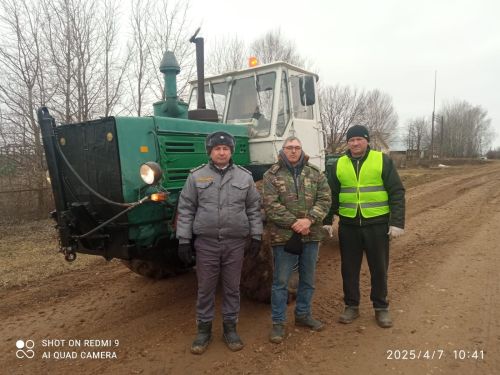 «Уңыш»лыларның техникасы язгы кыр эшләрен тулы әзерлектә