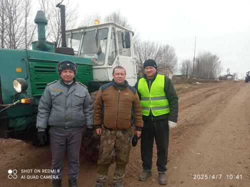 «Уңыш»лыларның техникасы язгы кыр эшләрен тулы әзерлектә