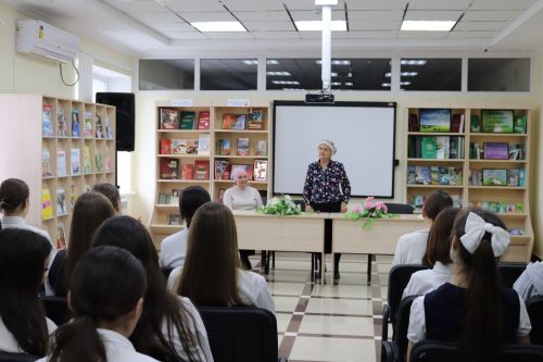 Балтач үзәк китапханәсендә  «Кызлы йорт – нурлы йорт» исеме астында түгәрәк өстәл узды