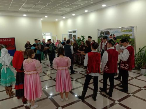 Авылны гөрләтәләр