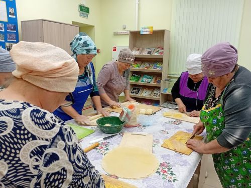 Борнаклылар махсус хәрби операциядәге егетләргә токмач кистеләр