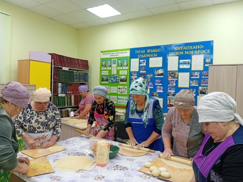 Борнаклылар махсус хәрби операциядәге егетләргә токмач кистеләр