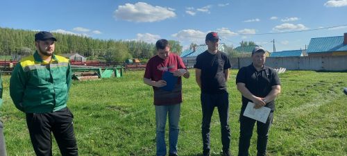 «Татарстан» терлек азыгы хәзерләү кампаниясенә техника һәм агрегатларны әзерләп куйганнар
