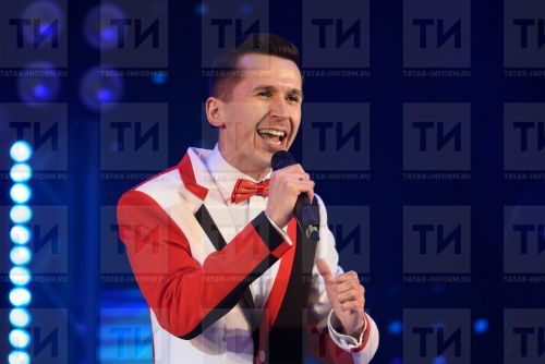 Рифат Зариповка җырлаудан туктарга кушканнар