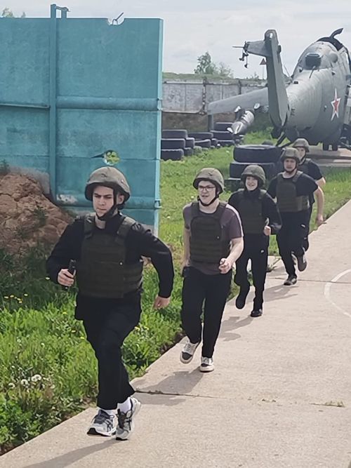 Балтач егетләре Казан шәһәренең танк училищесында хәрби күнекмәләр узды