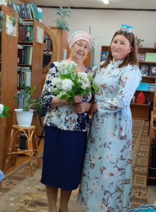 Чепья китапханәсендә кемнәр кунак булган?