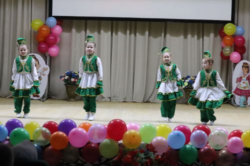 Бөрбаш балалар бакчасы концерты елатты да, елмайтты да (+ бик күп фото)