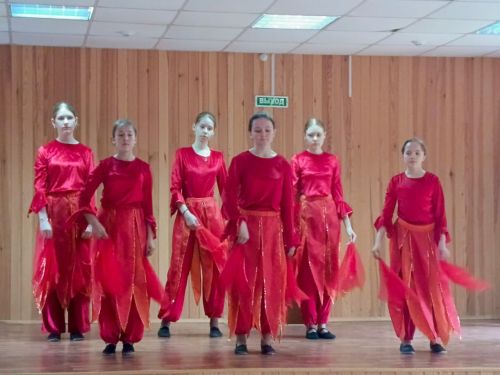Комзавод авылында Бөек Җиңүнең 80 еллыгына багышланган тантаналы митинг булды