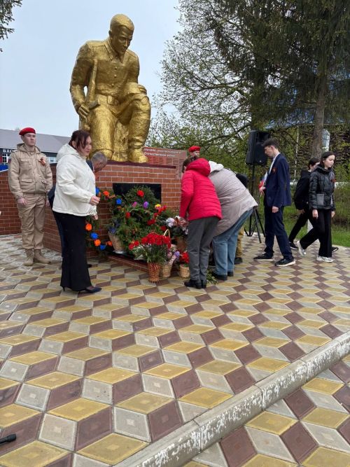 Мы в вечном долгу перед теми, кто подарил нам мир