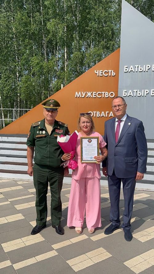 Балтачта бәйрәм уңаеннан бертөркем райондашлар хөрмәтләнде