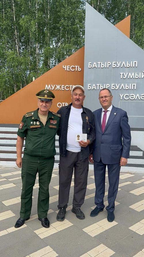 Балтачта бәйрәм уңаеннан бертөркем райондашлар хөрмәтләнде