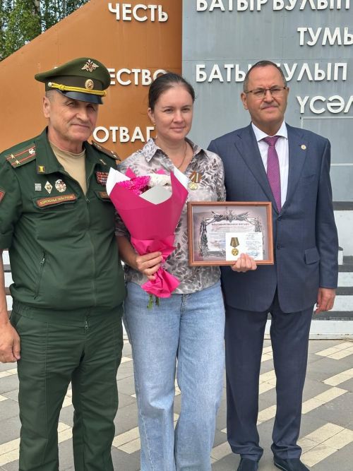 Балтачта бәйрәм уңаеннан бертөркем райондашлар хөрмәтләнде